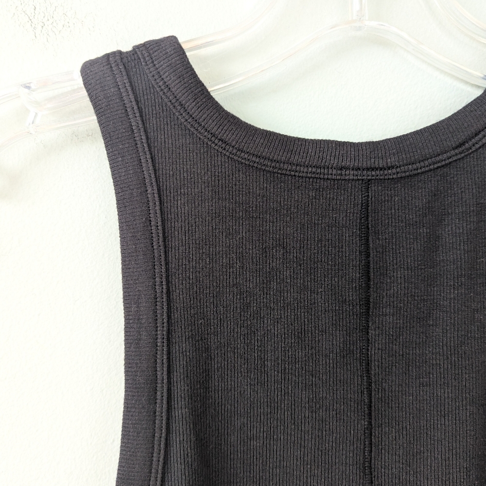 Lululemon Women's Black Hold Tight Cropped Tank Top - Picture 8 of 8